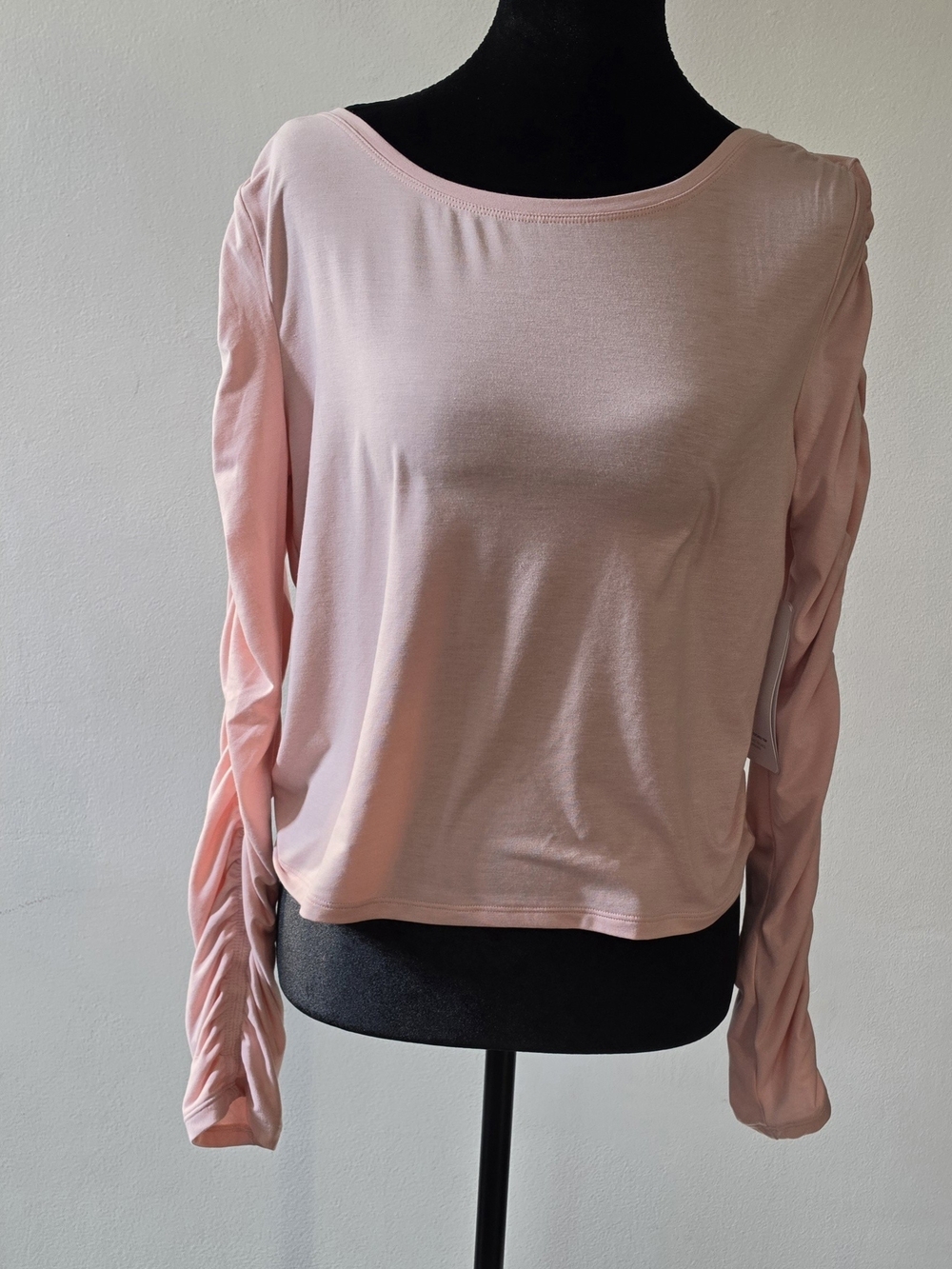 Athleta Light Pink Long Sleeve Ruched-Sleeve Tee